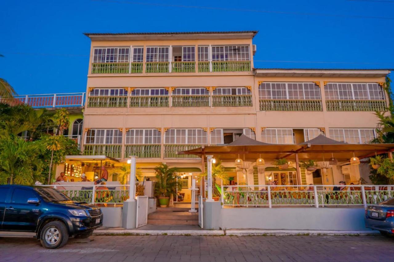 Hotel Peten Express Flores Zewnętrze zdjęcie
