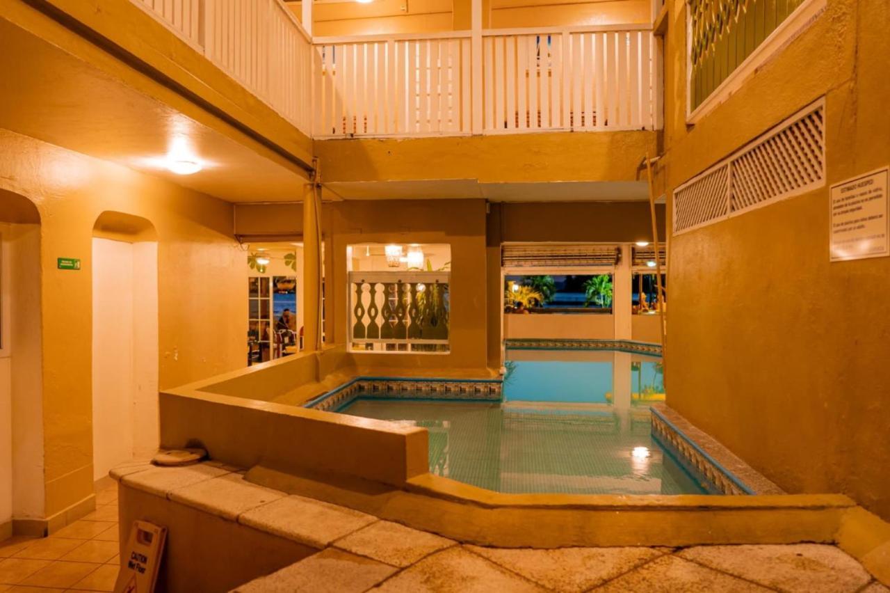 Hotel Peten Express Flores Zewnętrze zdjęcie