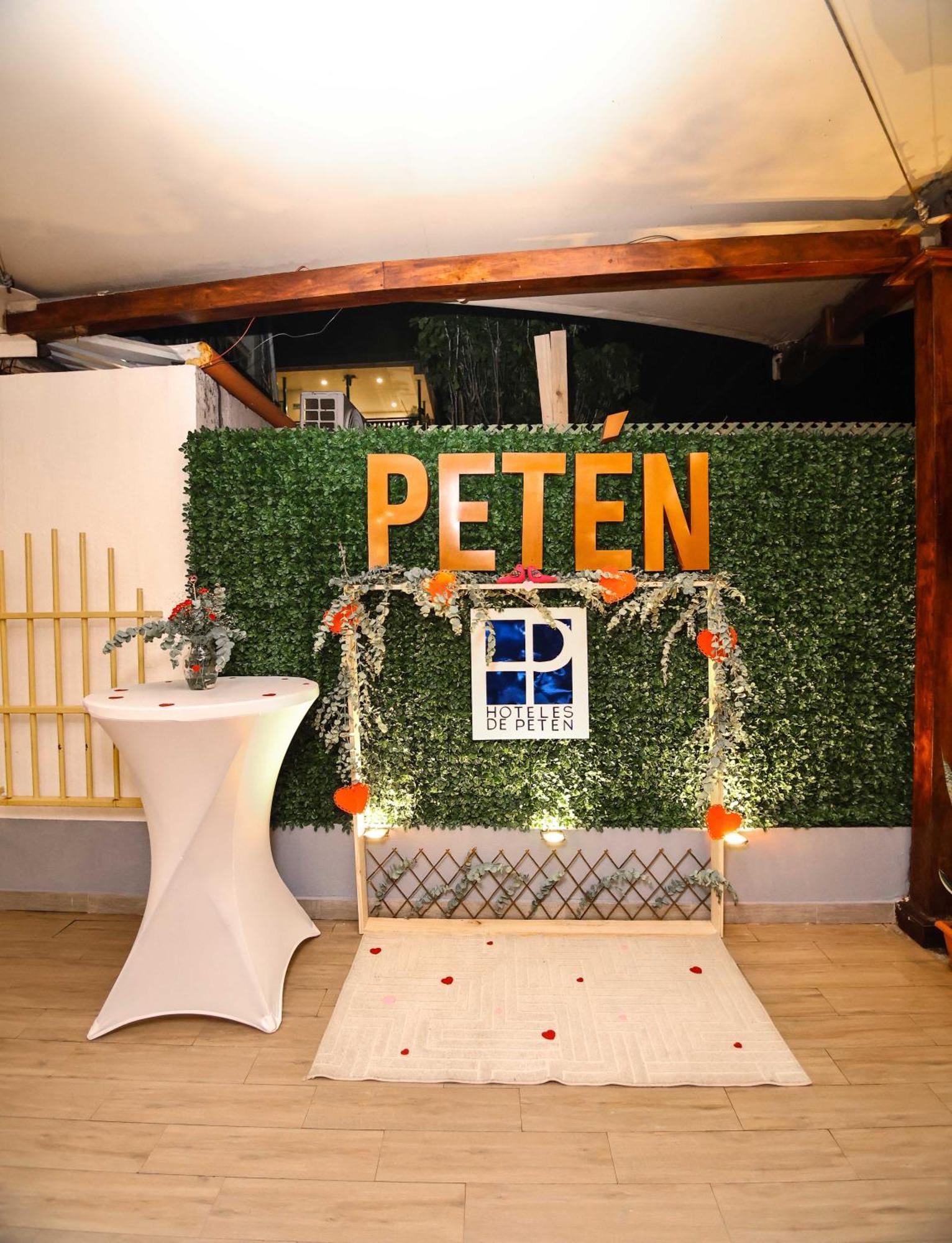 Hotel Peten Express Flores Zewnętrze zdjęcie